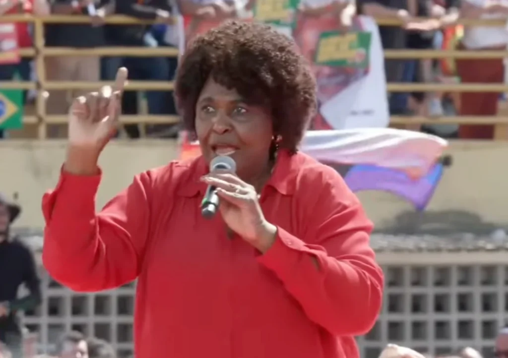 Benedita da Silva desponta na liderança para o Senado no Rio