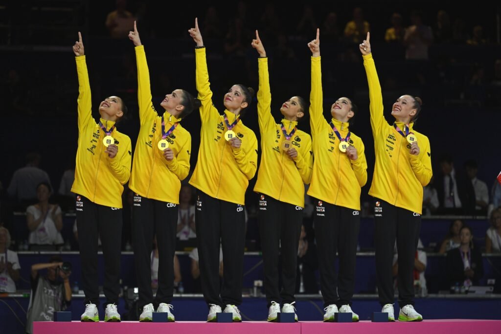 Brasil faz história com ouro inédito no Mundial de ginástica rítmica