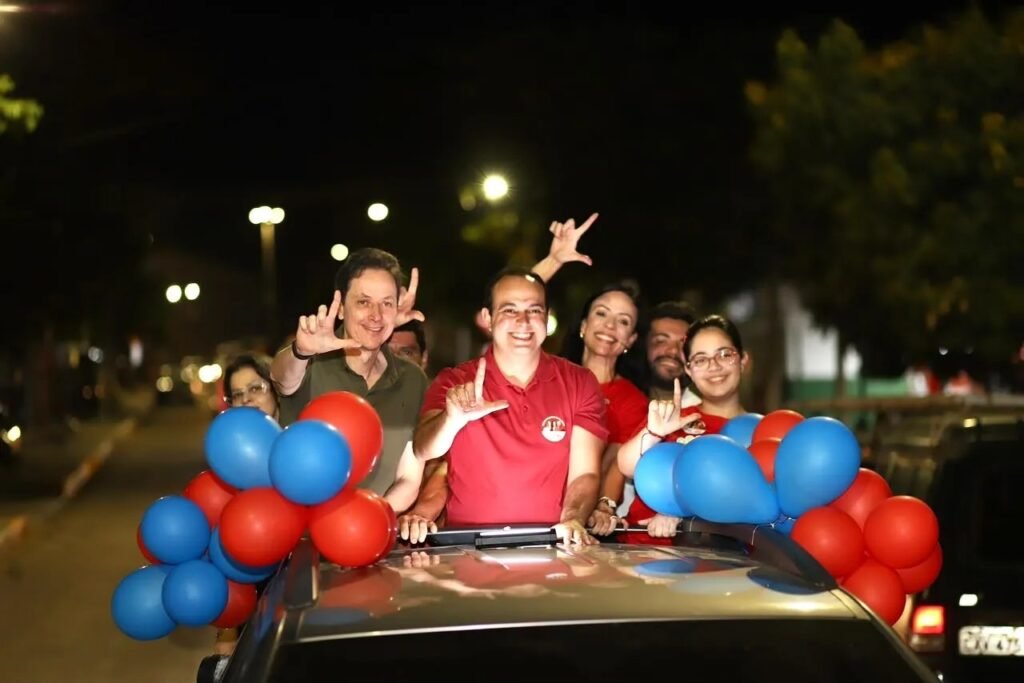Breno Araújo lidera carreata em Belo Jardim com apoio da família Cintra Galvão