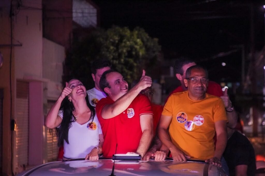 Breno Araújo mobiliza apoiadores em Serra Talhada com carreata e visitas