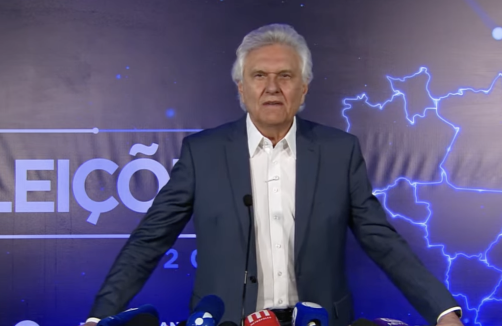 Caiado critica ausência de Lula e Flávio em debate presidencial