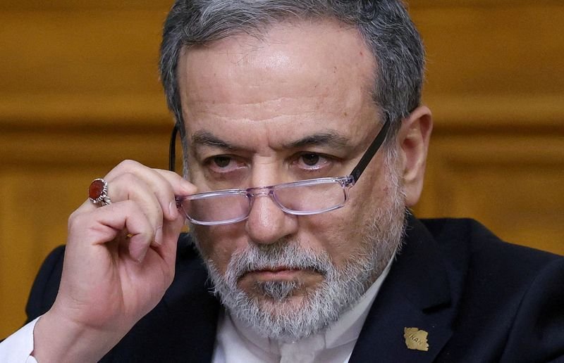 Chanceler iraniano critica ameaças de Trump como "manobra de distração"
