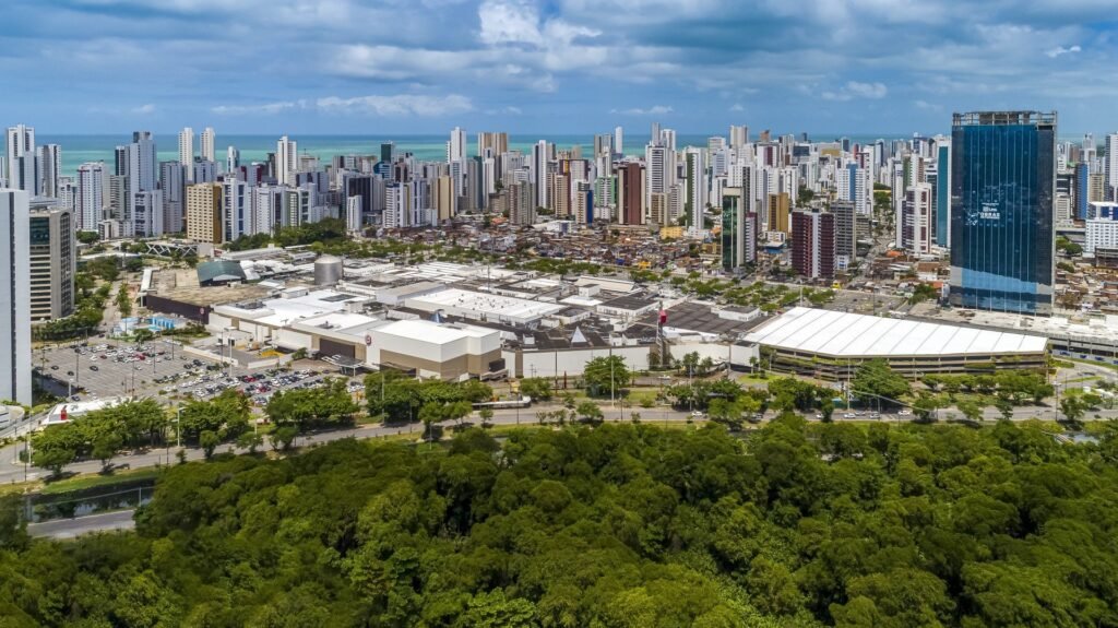 Conexão Ademi apresenta balanço do mercado imobiliário no 2º trimestre