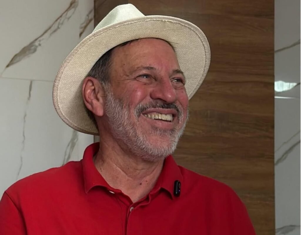Delúbio Soares busca retorno político após escândalos