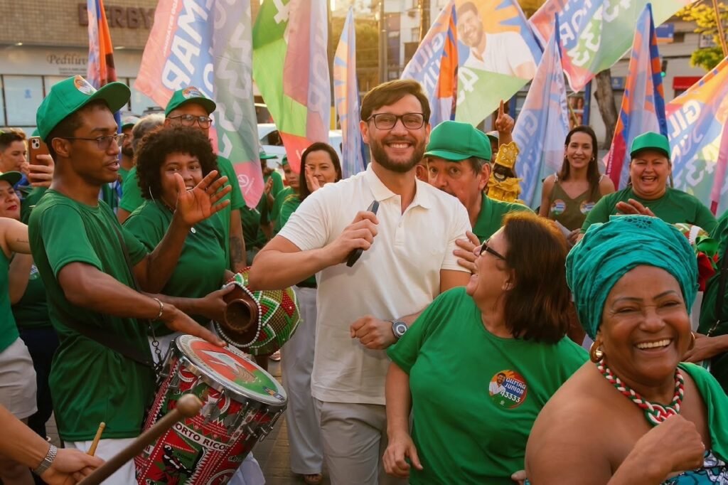 Deputado Gilmar Júnior inaugura comitê no Recife com foco na enfermagem