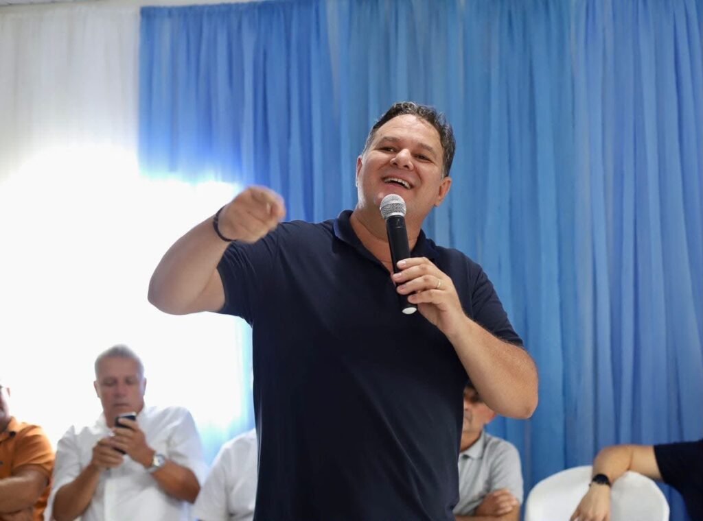 Ex-vereador Sérgio do Sindicato se junta a grupo político em Chã Grande