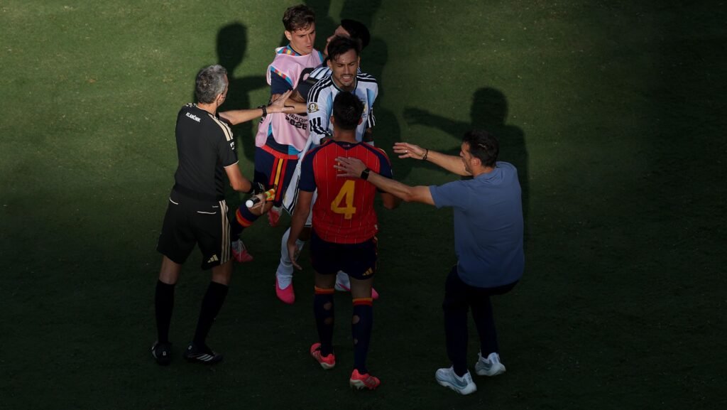 Fifa aplica duras punições após confusão na final da Copa do Mundo