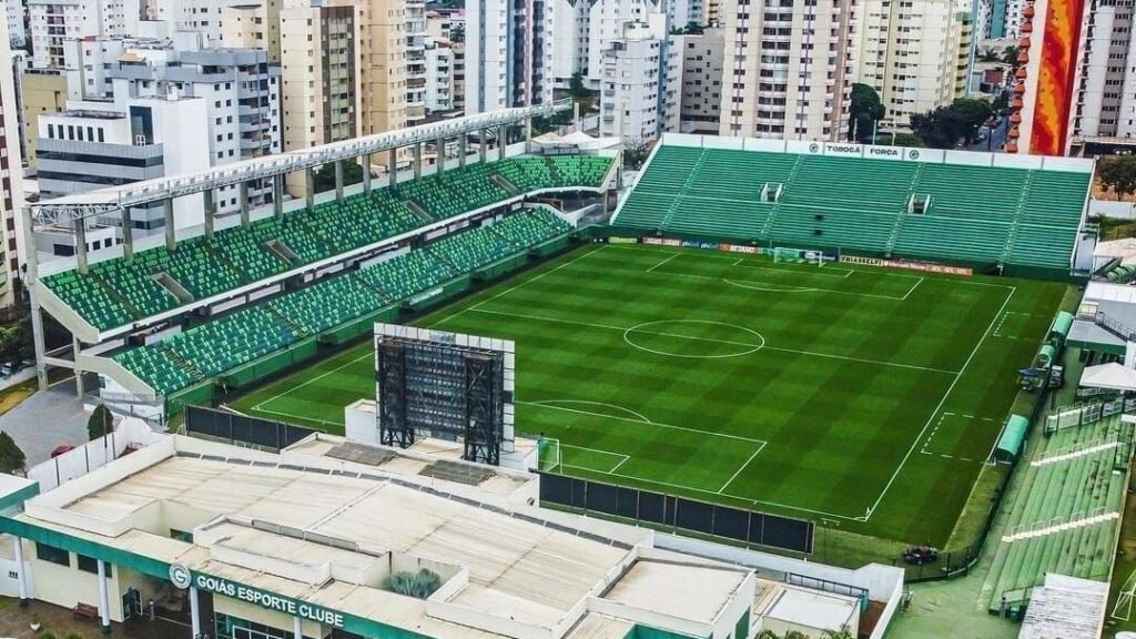 Goiás enfrenta Juventude na Série B: saiba como assistir ao jogo