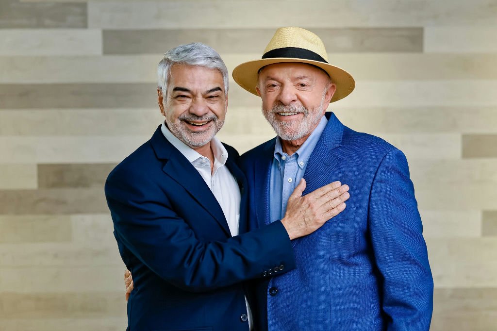 Humberto Costa lança programa eleitoral destacando saúde e apoio de Lula