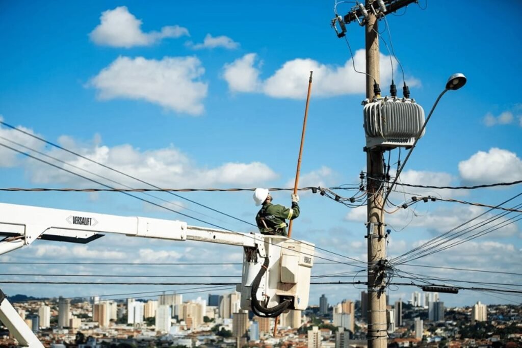 Interrupção de energia afeta Varjão e Lago Sul para melhorias na rede