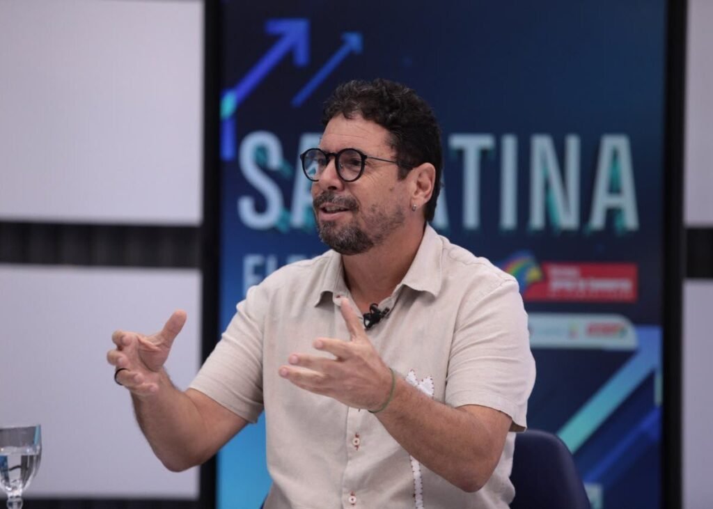 Ivan Moraes propõe revisão de incentivos fiscais e critica privatizações