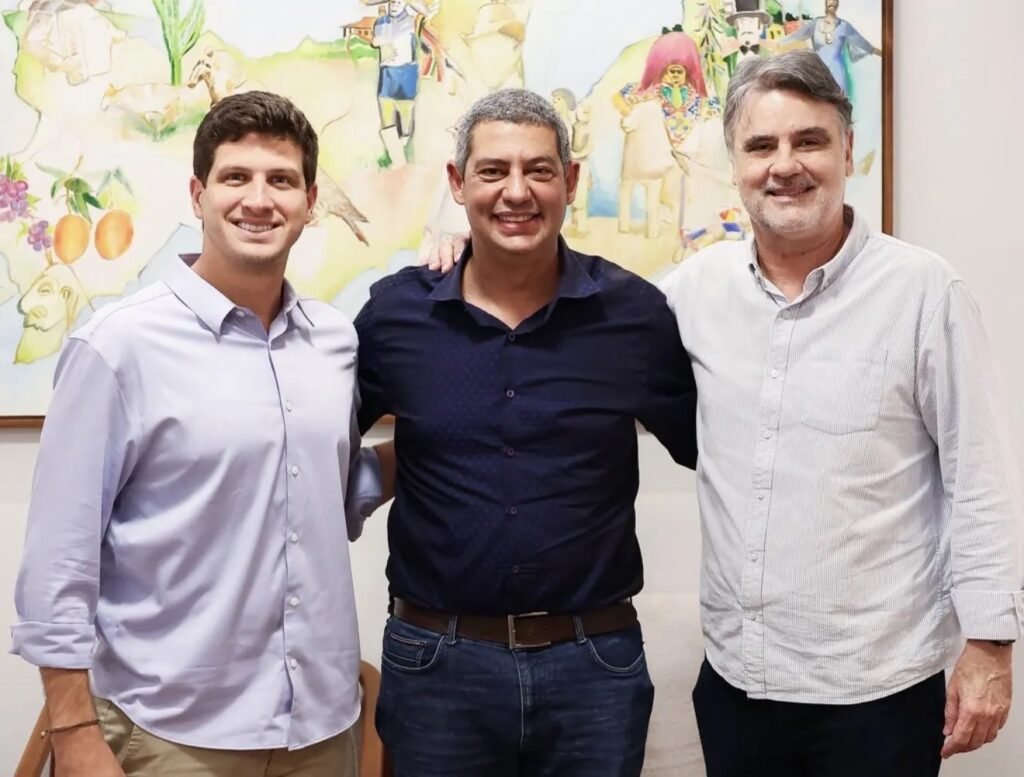 João Campos fortalece campanha no Agreste com apoio de vice-prefeito