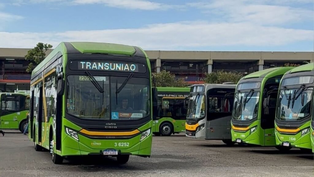 Justiça de SP libera suspeito de ligação entre empresa de ônibus e PCC
