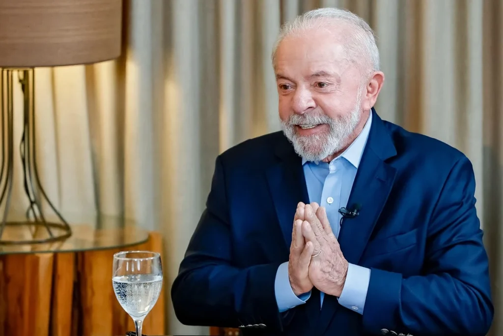 Lula afirma que Lulinha enfrentará consequências se culpado por crimes