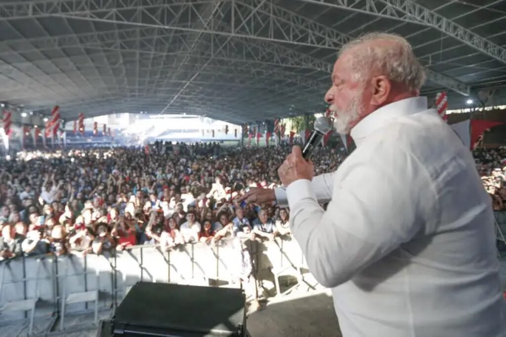 Lula destaca trajetória sindical em evento de campanha com metalúrgicos