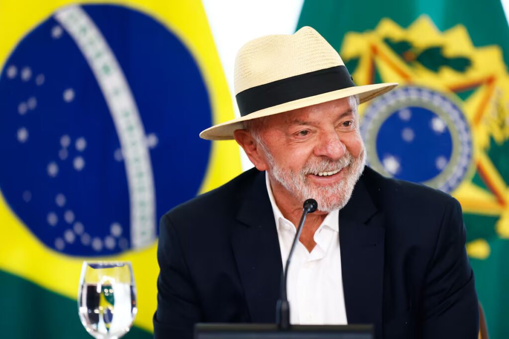 Lula lança candidatura à reeleição em evento do PT em São Paulo