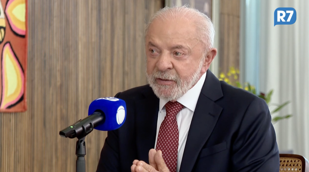 Lula reafirma que Lulinha deve esclarecer suspeitas de atuação