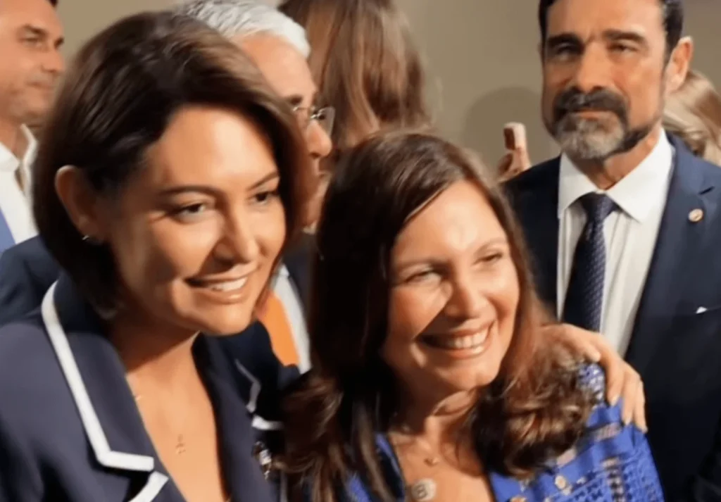 Michelle Bolsonaro e Bia Kicis iniciam lives semanais em campanha ao Senado