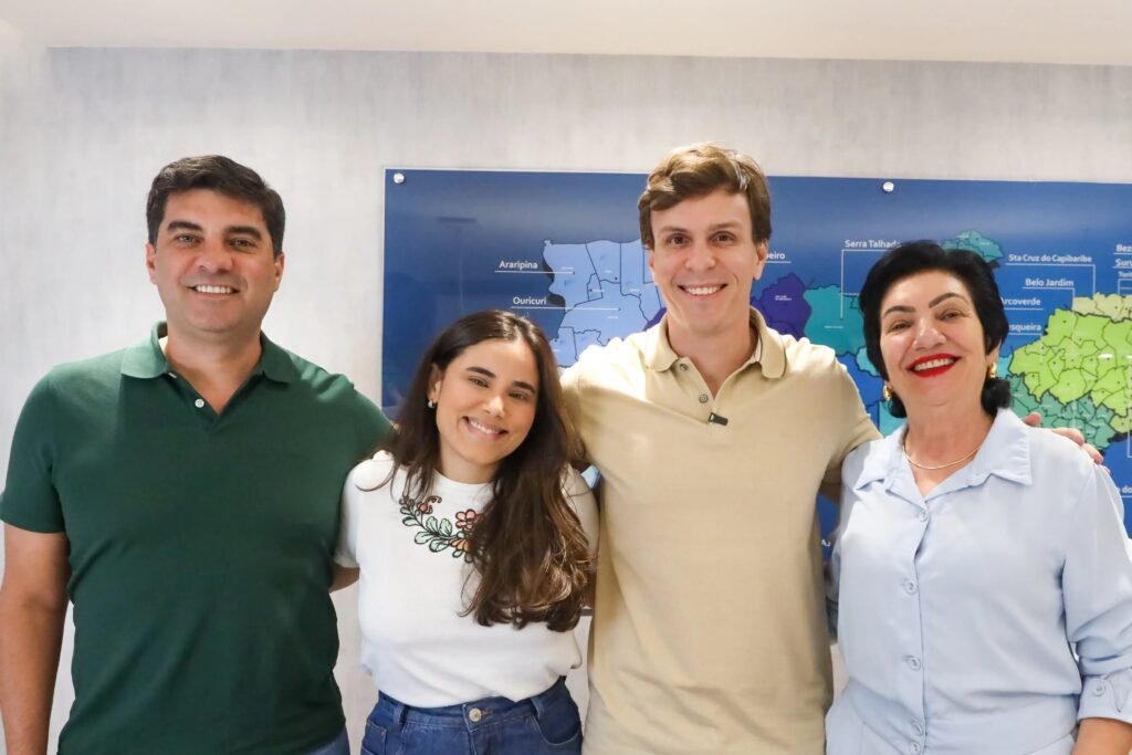 Miguel Coelho fortalece candidatura à Câmara com apoio no Sertão