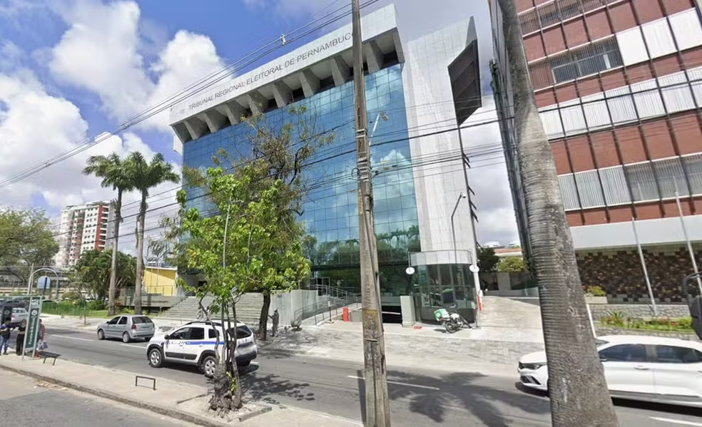 MP Eleitoral solicita impugnação de candidaturas de ex-prefeitos em PE
