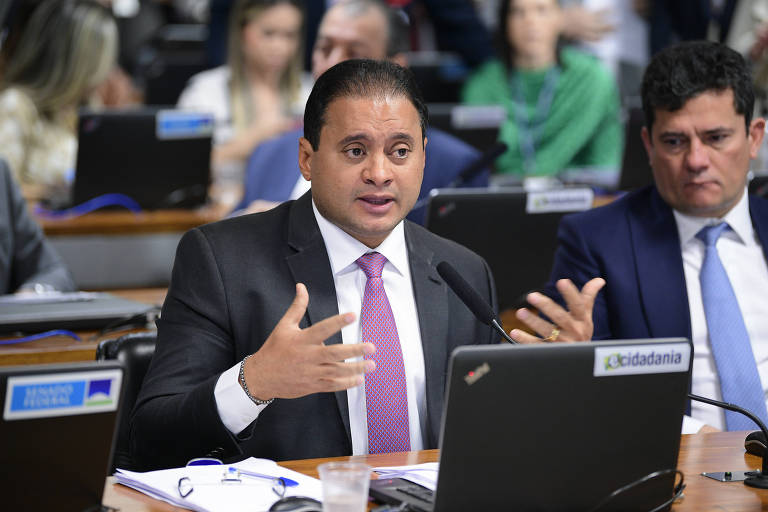 Polícia Federal investiga fraudes no INSS envolvendo senador e advogado