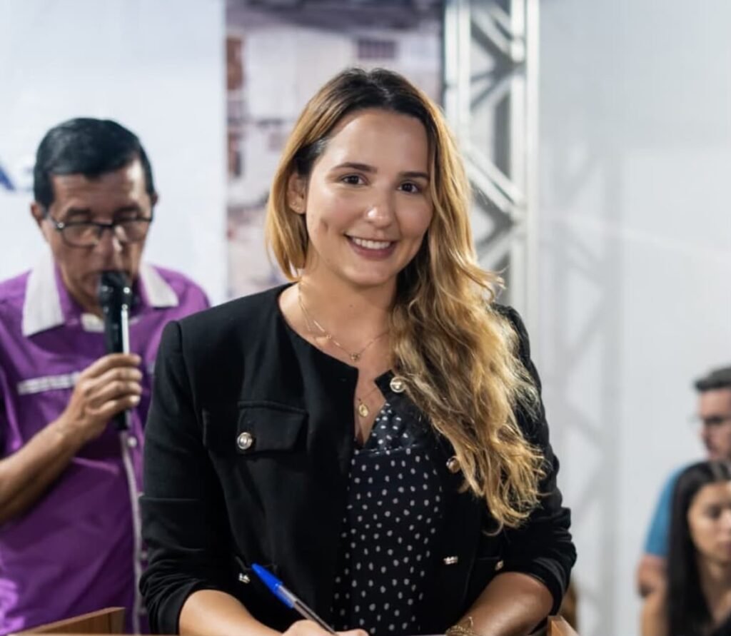 Prefeita acompanha melhorias no Centro Infantil Santana em Carpina