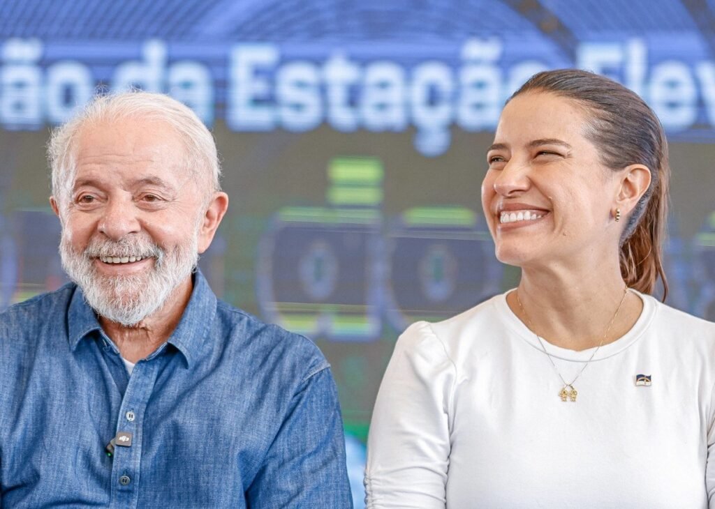 Raquel Lyra busca equilíbrio entre eleitores de Lula e Bolsonaro