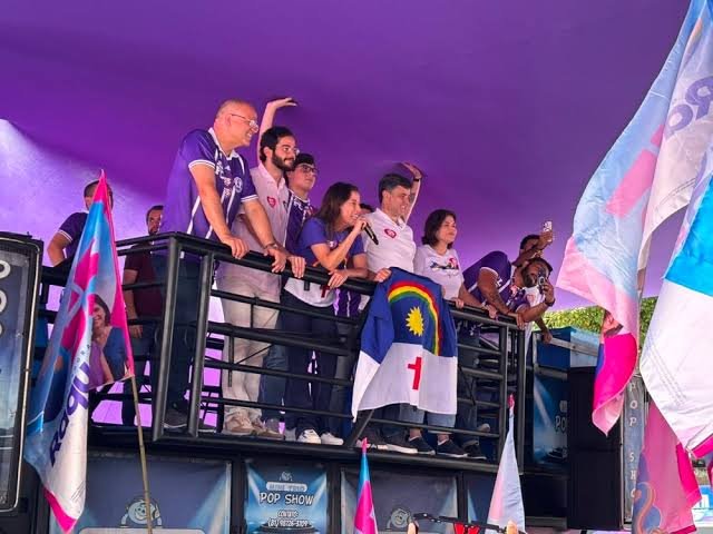 Raquel Lyra lança campanha de reeleição em Pernambuco com adesivaços