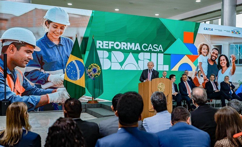 Reforma Casa Brasil enfrenta desafios um ano após lançamento