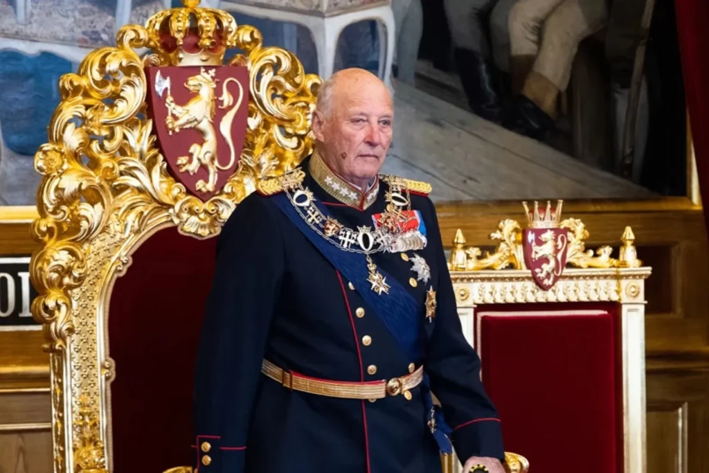 Rei Harald 5º da Noruega falece aos 89 anos
