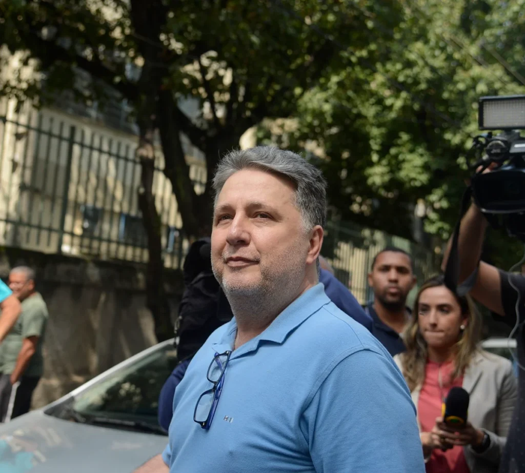 Tre-rj impede Garotinho de participar de debates e usar propaganda eleitoral