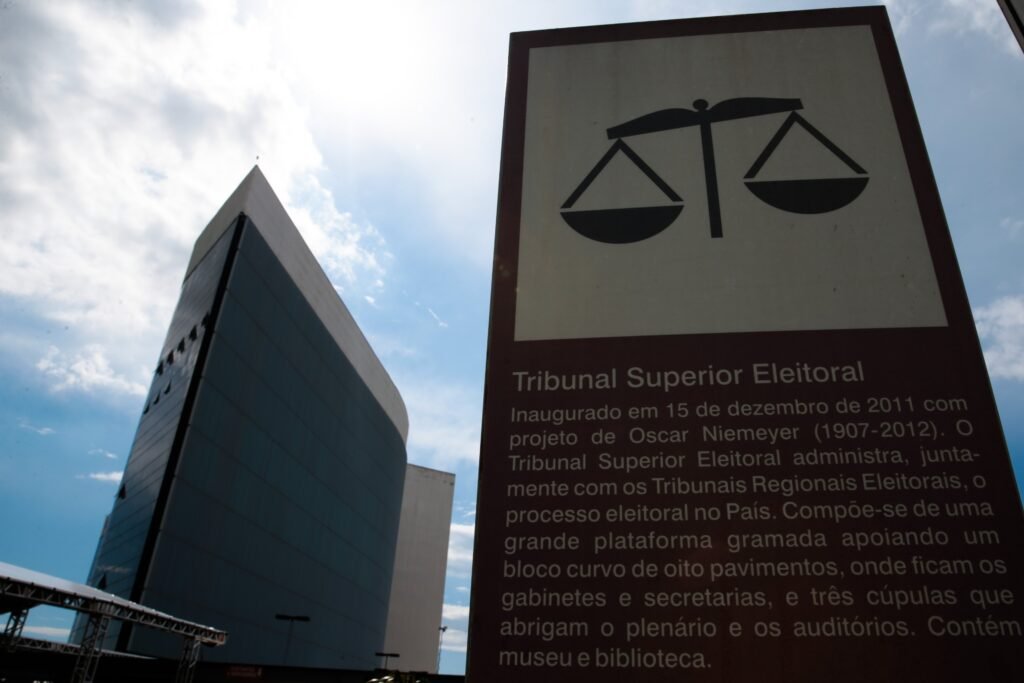 TSE confirma multas por doações e propaganda irregular em eleições