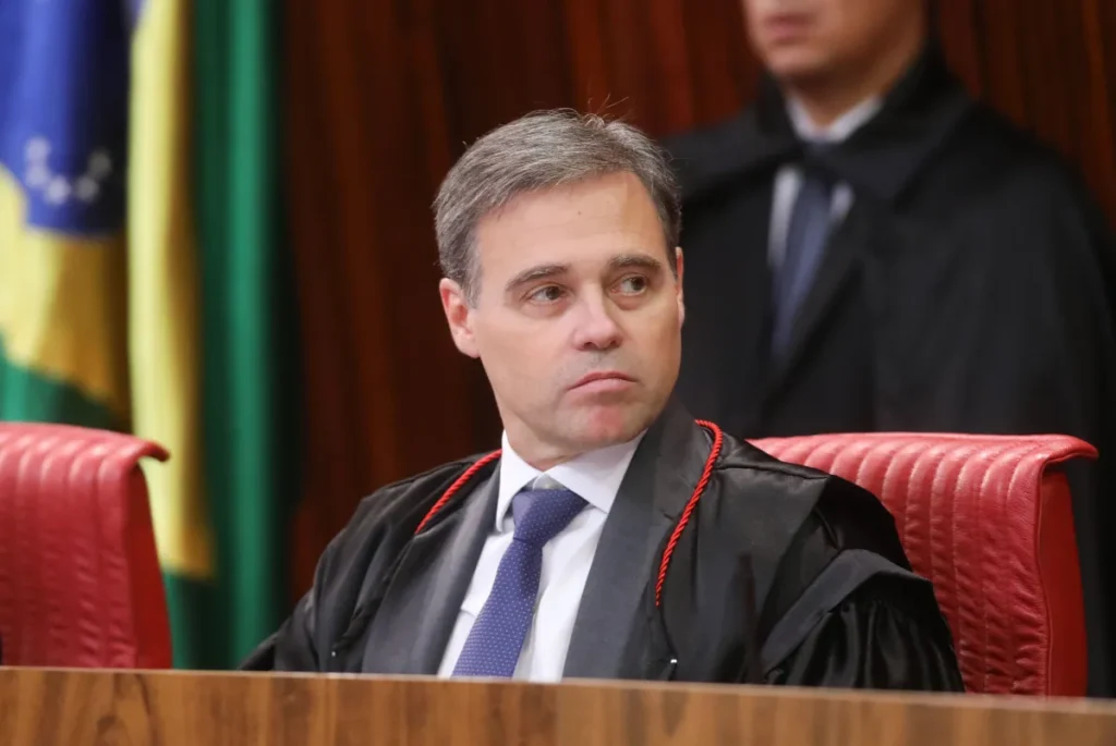 TSE questiona X sobre possível favorecimento de candidatos na aba "para Você"