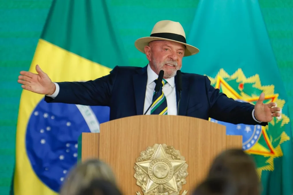 Associação Brasileira de Imprensa apoia reeleição de Lula em defesa da democracia