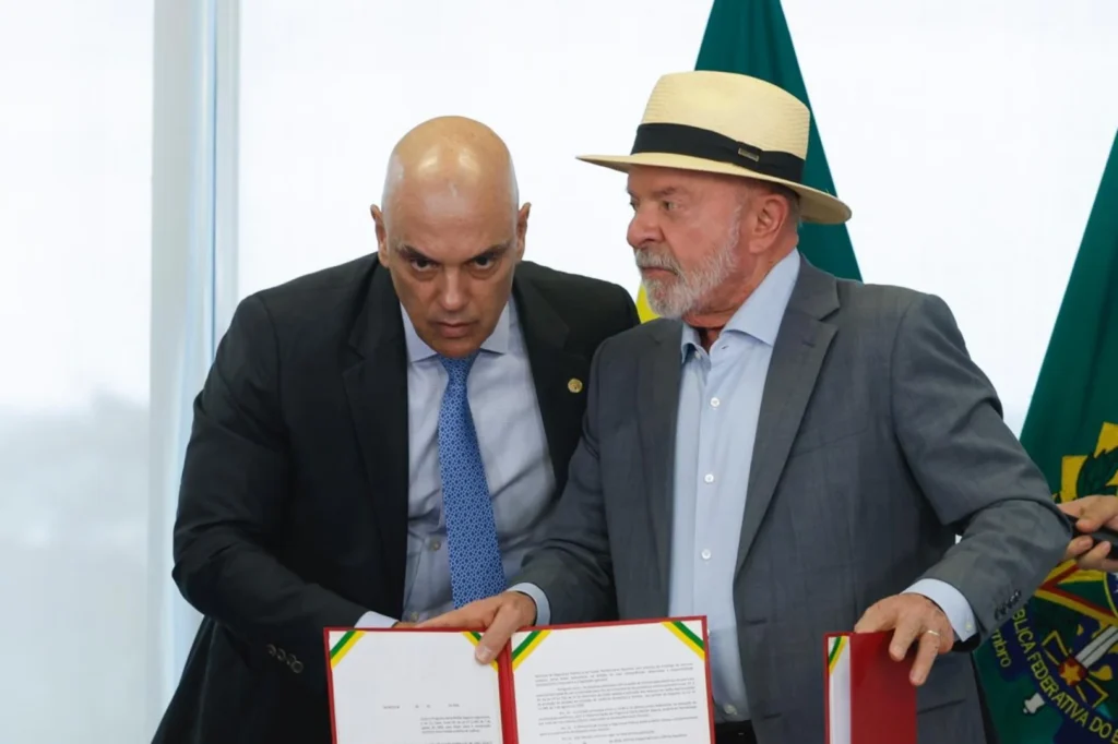 Ato na Paulista convoca oposição contra Lula e Moraes
