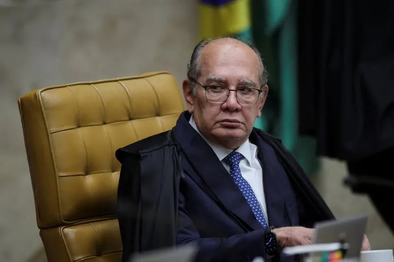 Conflito entre ministros do STF marca sessão histórica