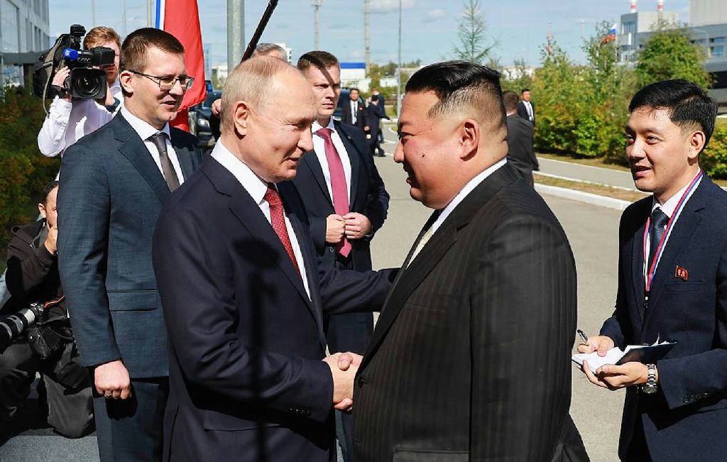 Coreia do Norte utiliza ganhos da guerra para expandir arsenal