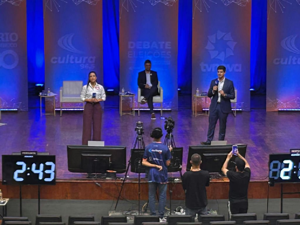 Debate em Pernambuco: Raquel Lyra e João Campos trocam acusações sobre apostas e empresa familiar