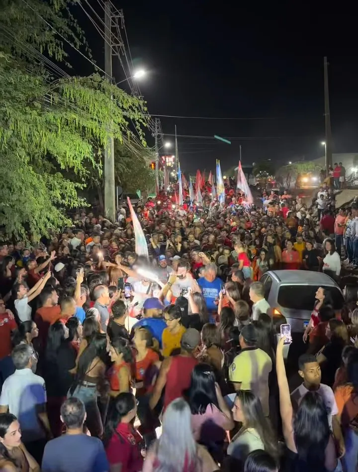 Evilásio Mateus lidera grande caminhada política em Araripina