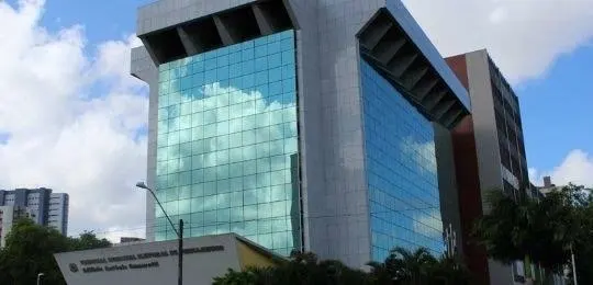 Frente Popular solicita investigação sobre origem de foto polêmica contra Raquel Lyra