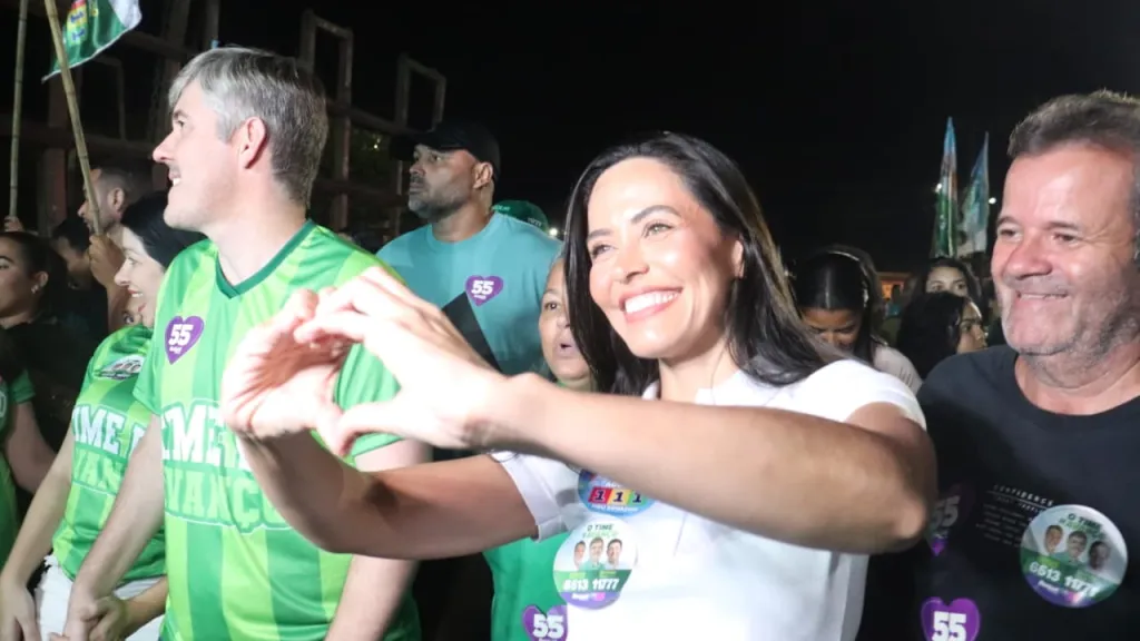 Henrique Queiroz Filho intensifica campanha com apoio estratégico da esposa