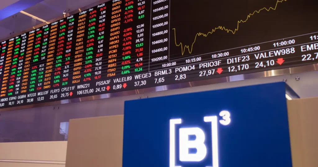 Ibovespa recua com incertezas globais e cenário eleitoral