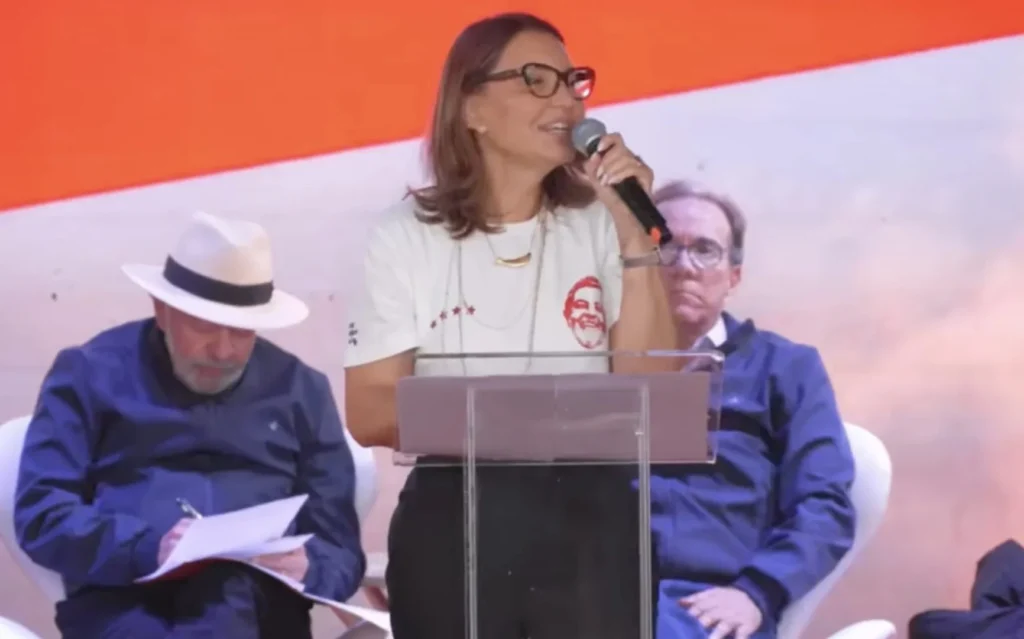Janja critica ambiente político em SC e destaca hostilidade às mulheres