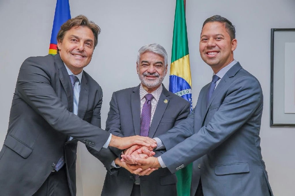 Lideranças de Flores reforçam campanha de Humberto Costa ao Senado
