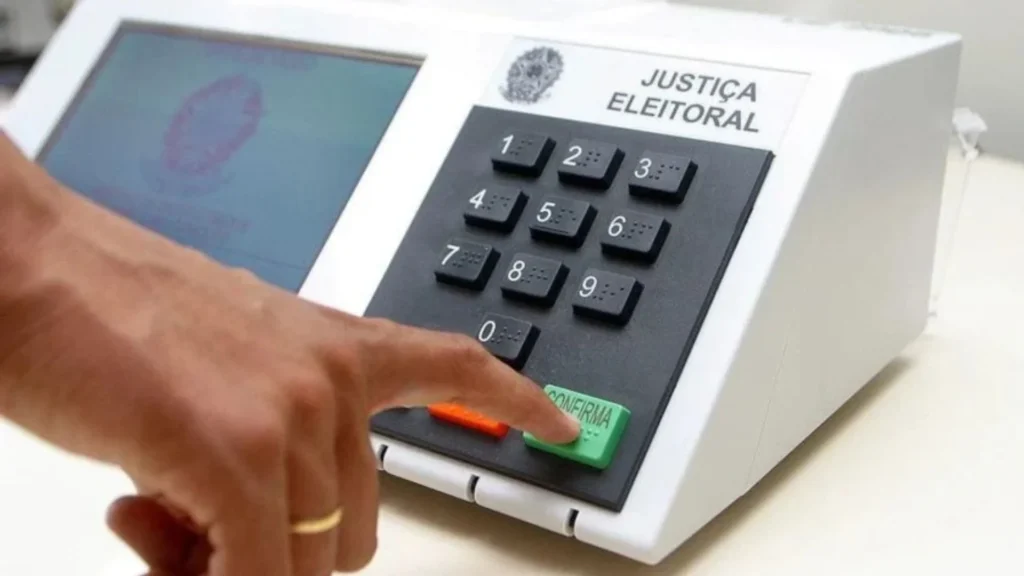 Marília Campos lidera disputa ao Senado em Minas Gerais com 13%