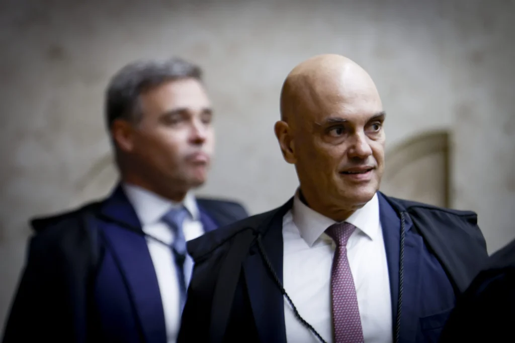 Menções ao STF disparam após diálogos entre Moraes e Vorcaro