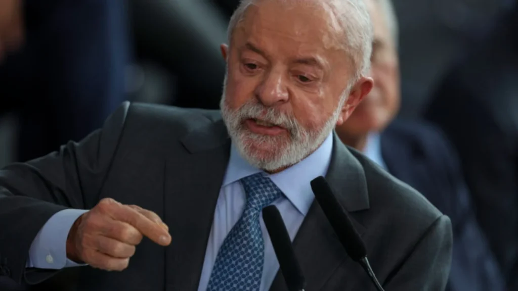 Pesquisa aponta aprovação de Lula em 44,1% e desaprovação em 53,1%