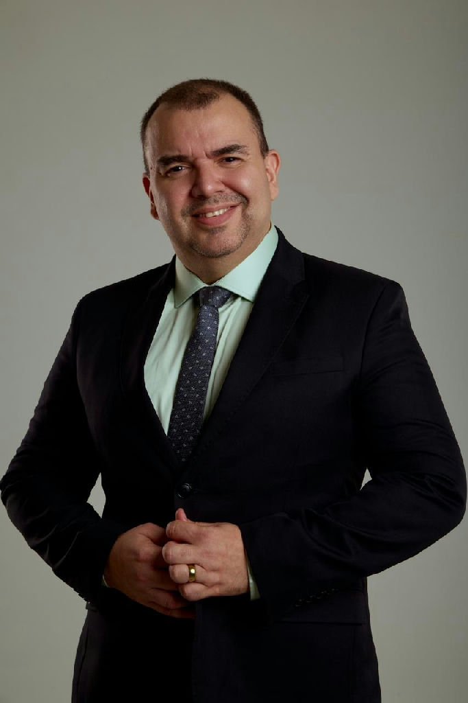 Preftv lança site e telejornal com Eliaquim Oliveira
