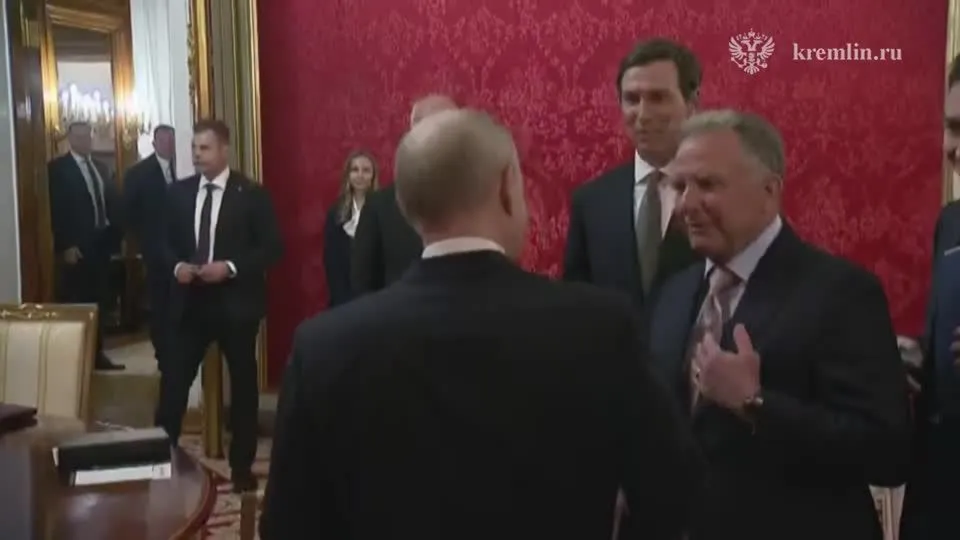 Putin e enviados de Trump discutem paz na Ucrânia em Moscou