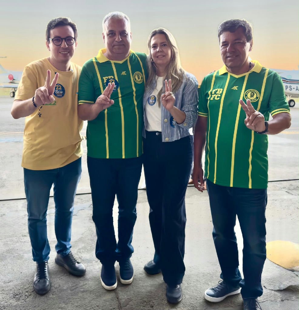 Raffiê Dellon destaca Alfredo Gaspar em evento político em Caruaru